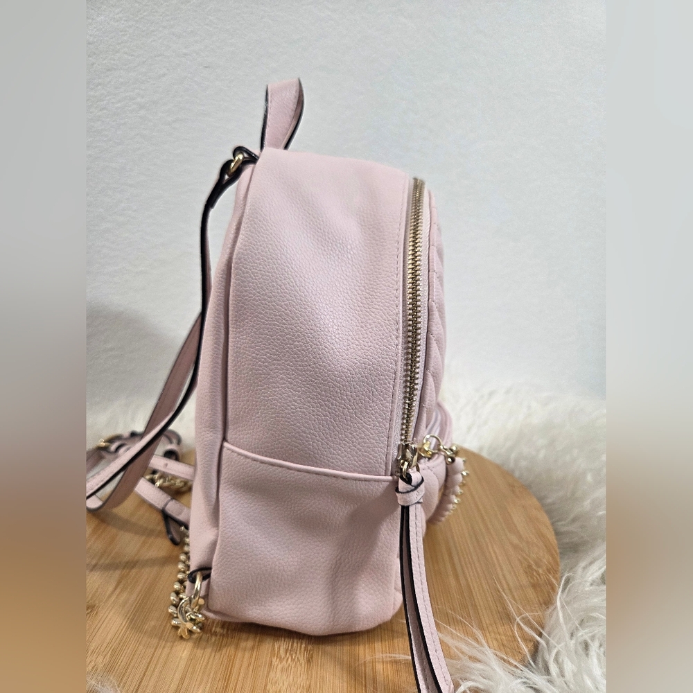 VICTORIA'S SECRET Pink V-Quilt City Mini Chain Zip Faux Leather Casual Backpack - Picture 5 of 12
